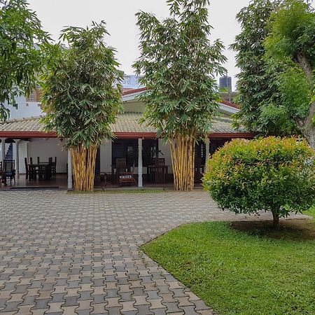 White Villa Beach Resort Мириса Екстериор снимка