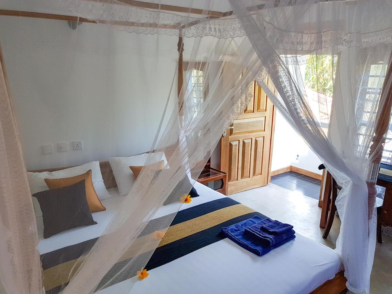 White Villa Beach Resort Мириса Екстериор снимка